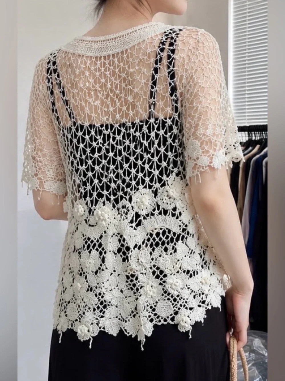 CHANEL VTG Spring ‘06 Lagerfeld Crochet Floral Lace Top, short sleeve, EUC, 40/8